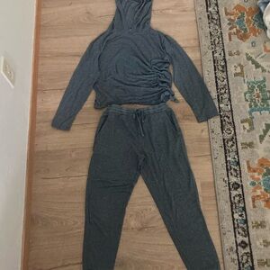 Zella Kids Pajama Set in Dark Gray Pockets and Scrunched Bow